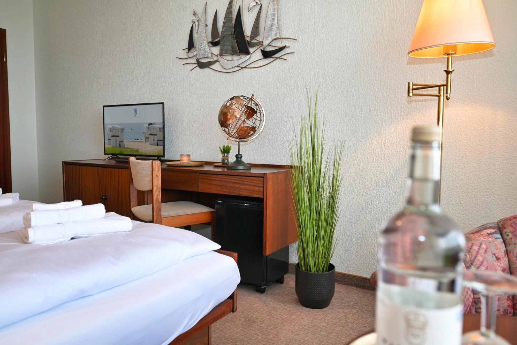 Strandhotel Salty Busum Ngoại thất bức ảnh